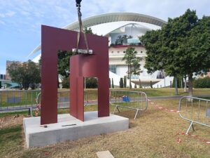 Dos esculturas de Diesco, instaladas en el Jardín del Túria